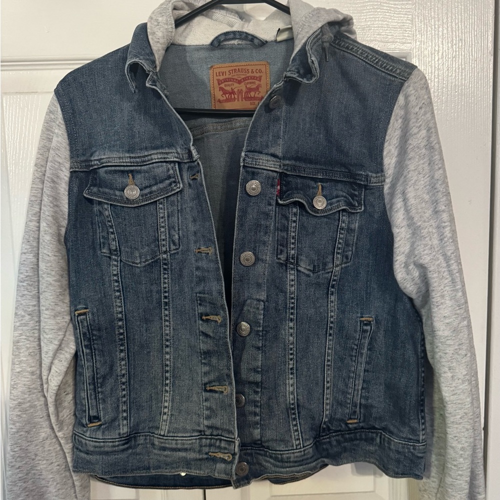 Women Levi’s Jacket